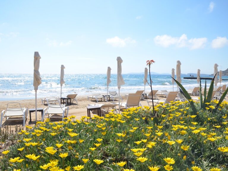 Korfu_Yogaretreat_Sonnenliegen_YiY